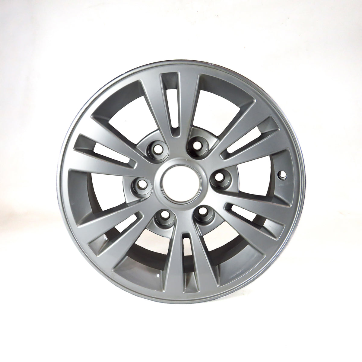 LLANTA J97 ARO 15 ALEACION
